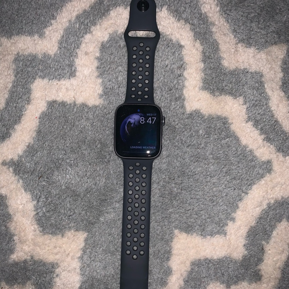 Apple Watch series 5 Nike edition